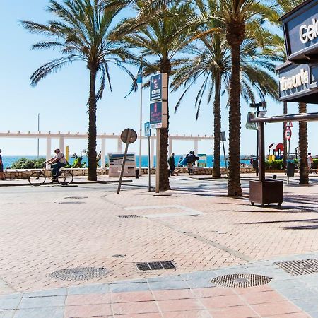 Rentandhomes Fuengirola Beach Apartment Kültér fotó